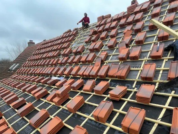 R&eacute;novation compl&egrave;te de toiture (71)